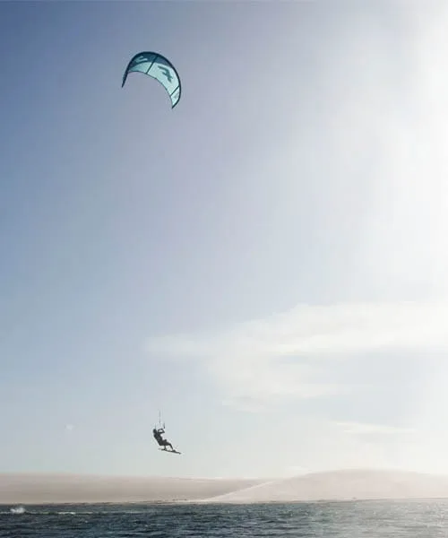 Kitesurf brésil : spots & conseils pour un kite trip réussi 9 Kitesurf dans les lençois au brésil