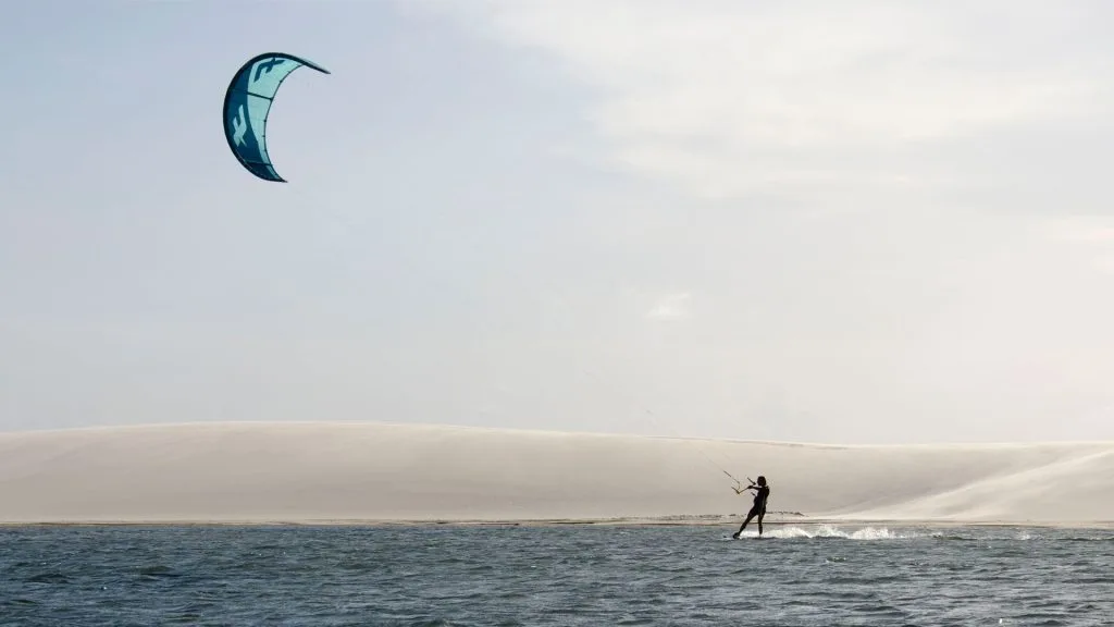 How kitesurfing works?