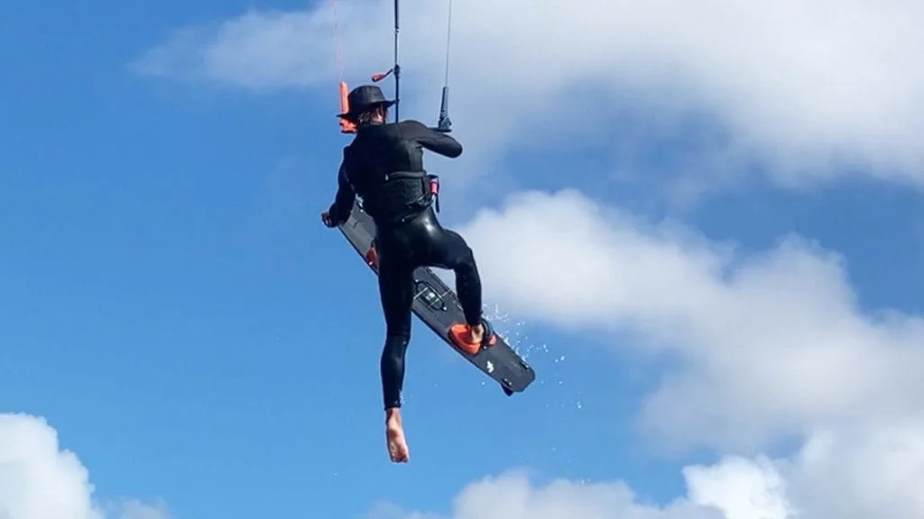 6 figures de base quand tu débutes en kitesurf