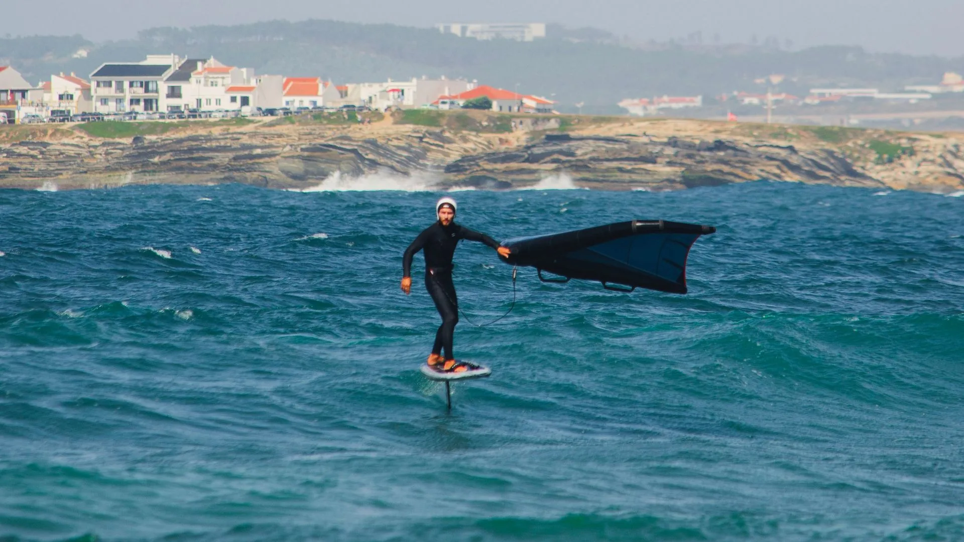 Wingfoil spots near Lisbon
