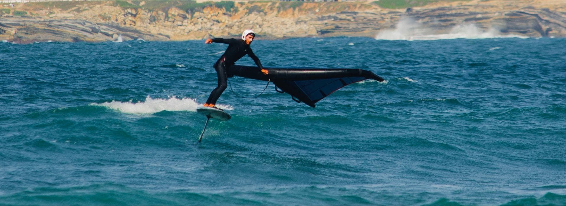 Spot de Wingfoil a peniche 1h de lisbonne